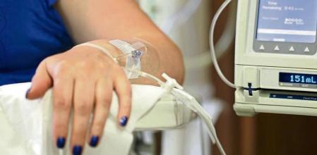 Beneficios del agua ionizada en el tratamiento y prevención del cáncer
